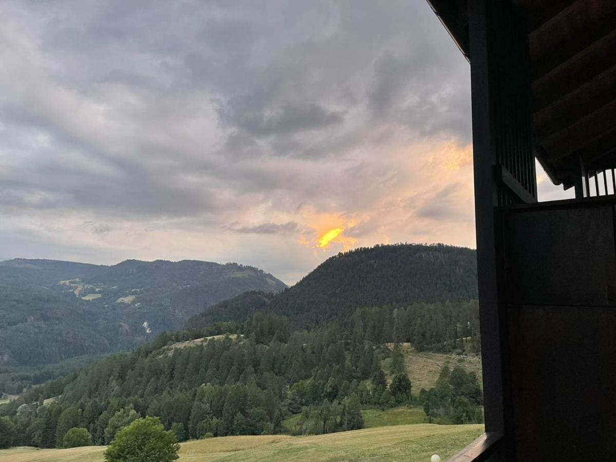 La Casa Di Grace Nella Valle Incantantata Carano  Luaran gambar