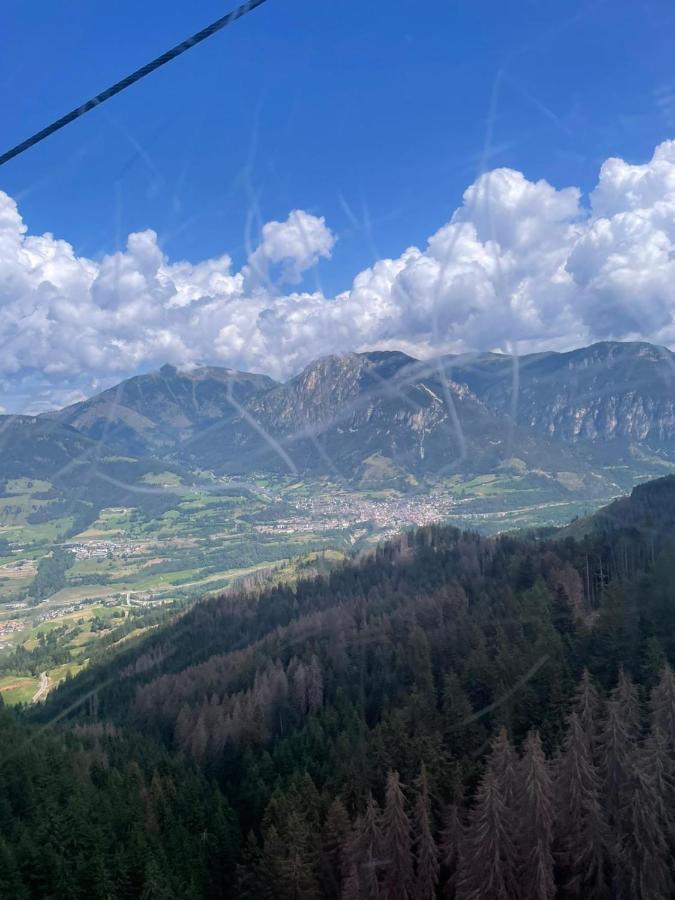 La Casa Di Grace Nella Valle Incantantata Carano  Luaran gambar